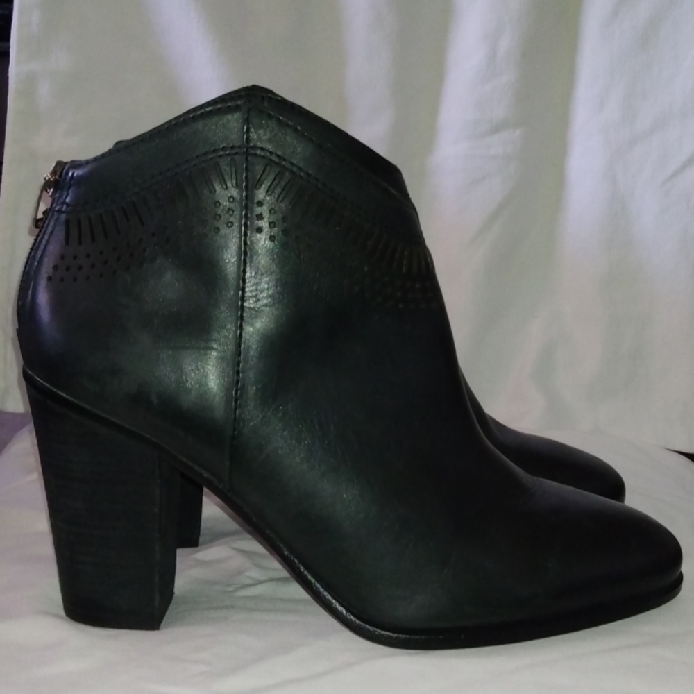 Botines  vince camuto de mujer  size. 10  M